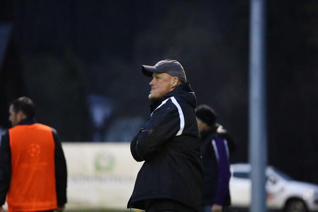 Trainer Gerhard Meindl war mit der Leistung seines Teams nicht zufrieden.