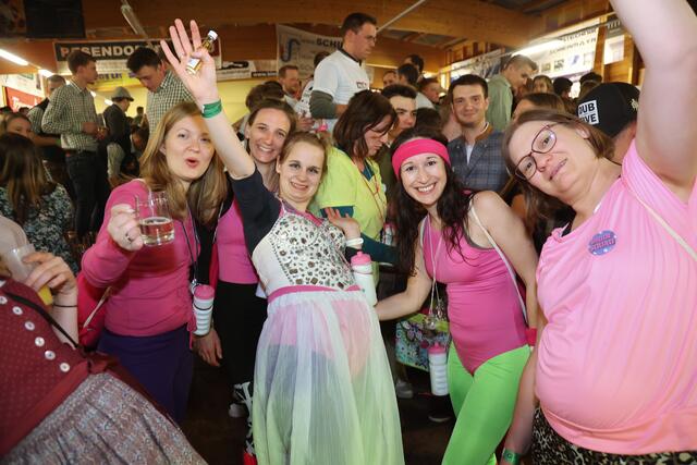 Am Mostweekend wurde auch fleißig "gepoltert". | Foto: Helmut Klein