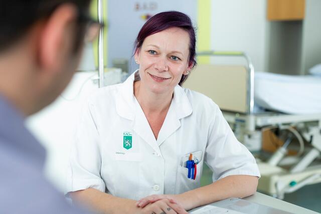 Mit einer Pflegeausbildung kannst du in zahlreichen Bereichen der KAGes Krankenhäuser und Pflegezentren tätig werden.  | Foto: M. Kanizaj