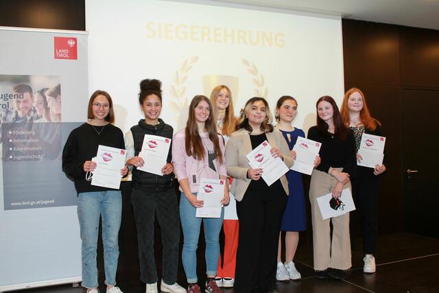 Alle Teilnehmerinnen des Bewerbs der Oberstufen. | Foto: Land Tirol