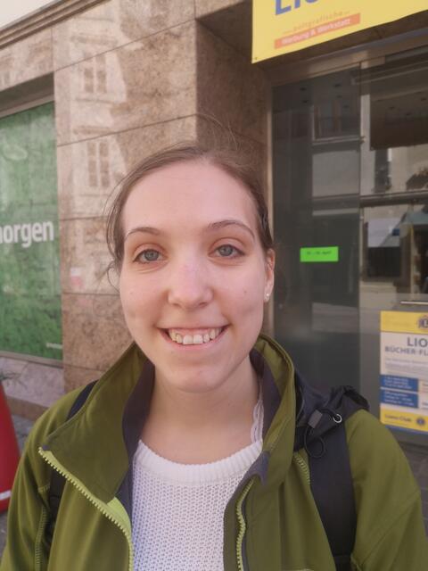 Für die Stadt Krems würde ich mir an manchen Orten mehr Bäume und Bepflanzung wünschen. Franziska Marie Denk-Hochauer, Krems