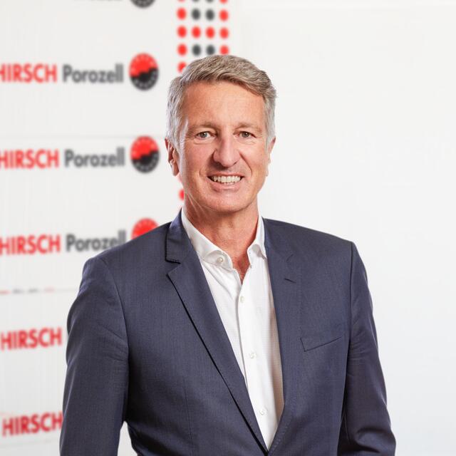 CEO Harald Kogler darf sich über positive Entwicklungen freuen.   | Foto: Hirsch Servo