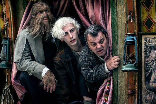 "Freaks out" von Gabriele Mainetti handelt von Zirkusdarstellern, die sich nach einem Bombenangriff 1943 alleine durch das faschistische Italien schlagen müssen. | Foto: Crossing Europe