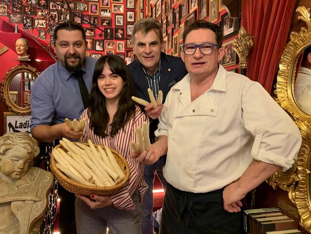 Restaurantleiter Elvis Kocic, Julia Letz, Marchfelderhof Hausherr Peter Großmann, Küchenchef Christian Langer | Foto: Marchfelderhof