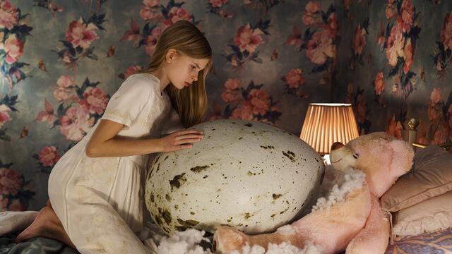 Die Nachtsicht-Schiene feiert ihren Auftakt mit dem beeindruckend-schaurigen Debütfilm PAHANHAUTOJA | HATCHING der finnischen Regisseurin Hanna Bergholm. | Foto: Crossing Europe