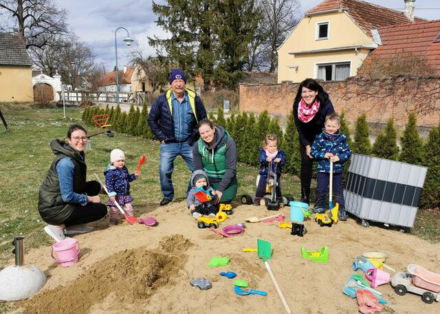 Jennifer Feldmann, Rebecca Feldmann, Manfred Krill, Birgit Rupp, Christopher Rupp, Lisa Tutschek, Birgit Tutschek, Raphael Tutschek | Foto: privat/B. Tutschek(alle)