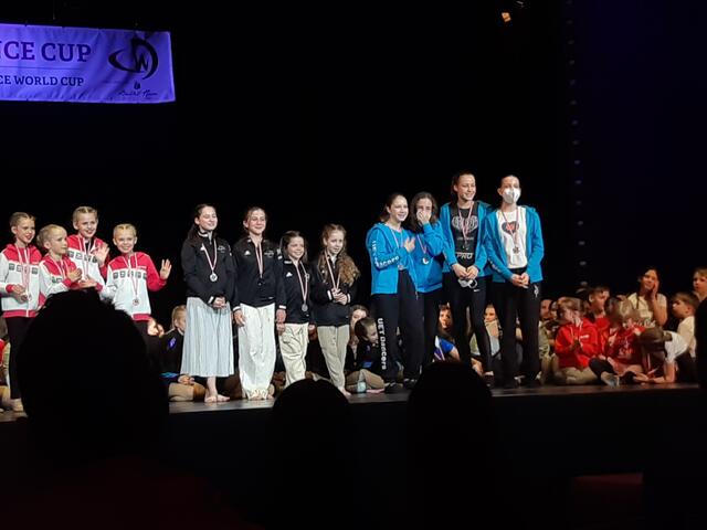 Quartett Queens mit "Nine to Five" auf Platz 1
v.l.n.r.: Emilie Weingärtner, Jana Biocanin, Alexa Silberbauer, Ida-Lilly Hahnenkamp | Foto: Nicole Biocanin