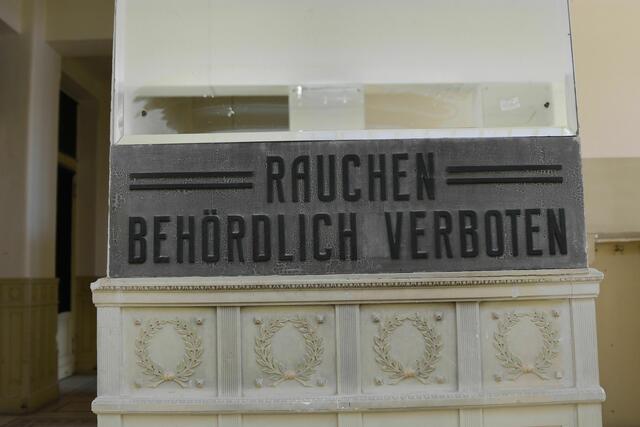 Dieses Schild dürfte eher vor kurzem angebracht worden sein. | Foto: Lukas Arnold