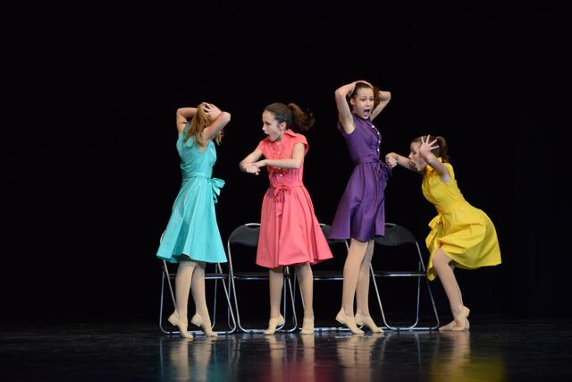 Quartett Queens mit "Nine to Five"
v.l.n.r.: Emilie Weingärtner, Jana Biocanin, Alexa Silberbauer, Ida-Lilly Hahnenkamp | Foto: Doris Rupp