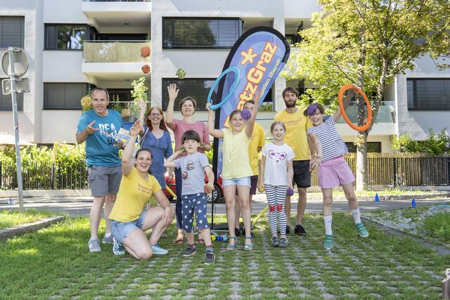Das Umweltspielmobil ist mit Unterstützung des Grazer Umweltamtes in Parks und Siedlungen unterwegs. | Foto: Foto Fischer