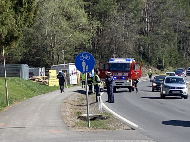Die Feuerwehren Radenthein und Döbriach standen mit 30 Mann im Einsatz | Foto: MeinBezirk.at