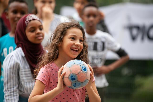 Beim Erzählcafé geht es diesmal um Musikgeschichte und was die Menschen damit verbinden.  | Foto: Wiener Jugendzentren