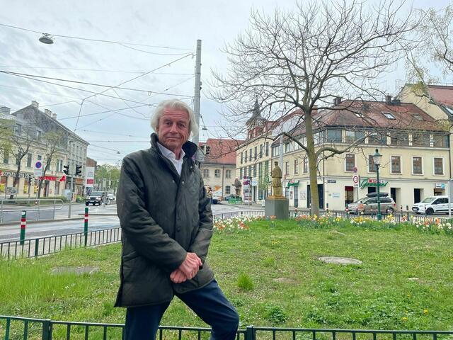 Toni Jaglarz hat die Petition gegen neue Garagen im Bezirk gemeinsam mit Arabelle Bernecker-Thiel im Rathaus eingebracht. | Foto: Kautzky