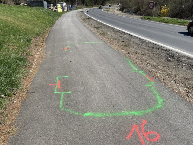 Markierung der Polizei, hier stand das Unfallfahrzeug | Foto: MeinBezirk.at