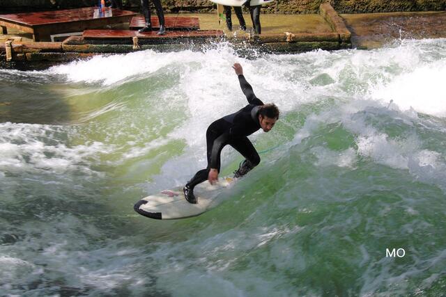 Surfen, Eisbach, München