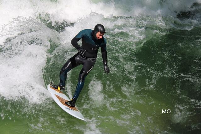 Englischer Garten, Surfwelle