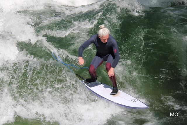 Surfen in München am Eisbach