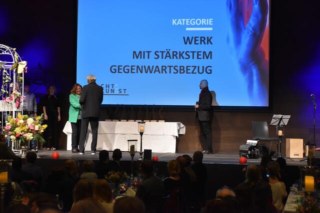 Das Werk mit dem stärksten Gegenwartsbezug 2021: das Theaterstück "Da Krah" aus der Feder von Klaus Reitberger.  | Foto: Barbara Fluckinger