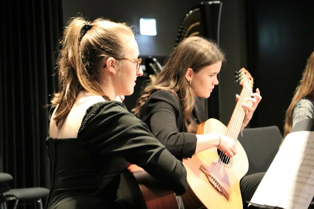 Schüler der Musikschule Kalsdorf zeigten nach ihrem Gastauftritt in Polen ihr Können beim Kammermusikabend. | Foto: Edith Ertl