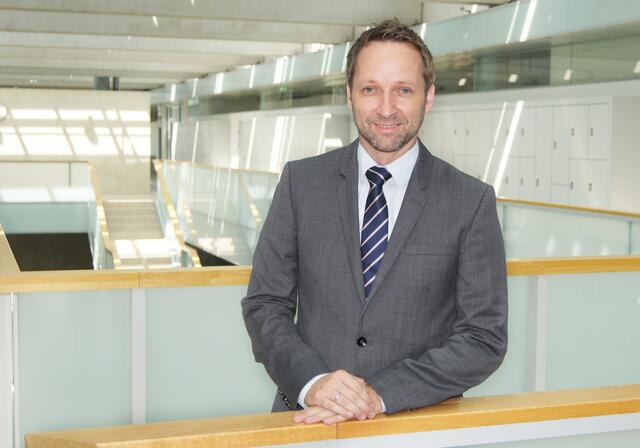 Wilhelm Süßenbacher, Professor für erneuerbare Energien und Energiewirtschaft am FH OÖ Campus Wels. | Foto: FH OÖ