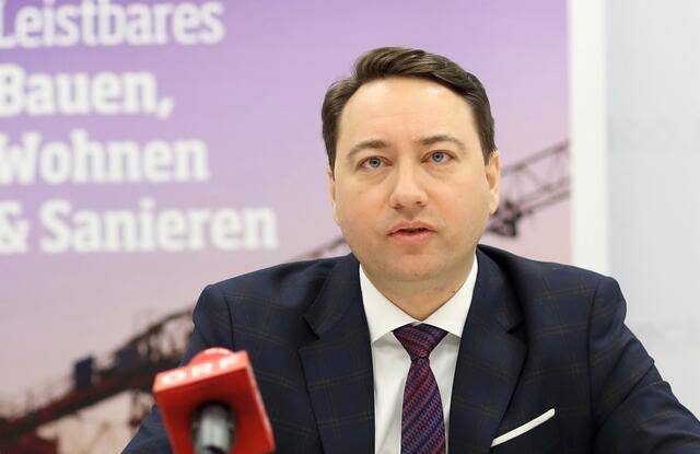 Landeshauptmann-Stellvertreter und Wohnbau-Referent Manfred Haimbuchner (FPÖ). | Foto: Land OÖ
