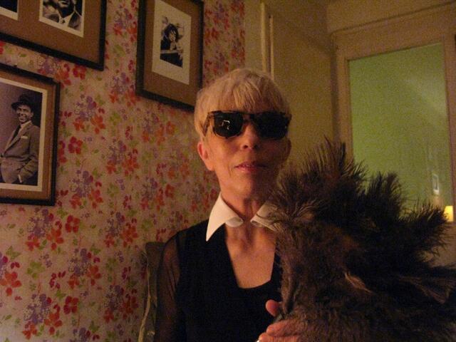 Die Stromboli Gemeinde trauert um ihr Gründungsmitglied Brigitte Mumelter. Sie ist kürzlich im Alter von 75 Jahren verstorben. 