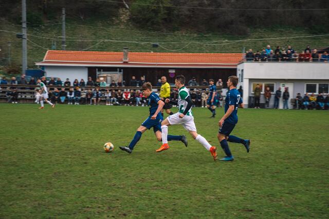 Zahlreiche Fans jubelten am Sonntag beim 4:0 in Steinach | Foto: Foto: Pernsteiner