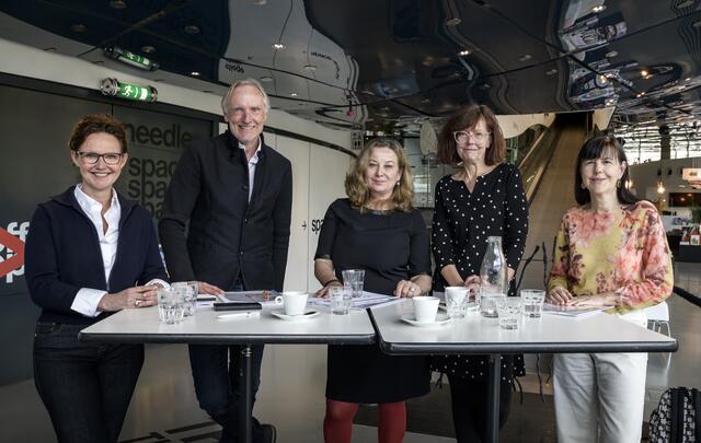 Alexia Getzinger, Günter Riegler, Isabella Holzmann, Brigitte Brand und Edith Zeier-Draxl bei der Pressekonferenz zu Hunger auf Kunst und Kultur. | Foto: Ulrike Rauch