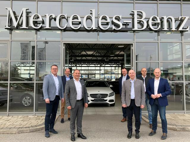 In Hohenzell besuchte Landtagspräsident Hiegelsberger zudem die Mercedes Benz Pappas GmbH. | Foto: ÖVP Ried