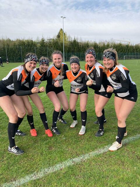 Die Arnreiter Faustballerinnen sind bereit für die neue Feldsaison. | Foto: Sportunion Arnreit