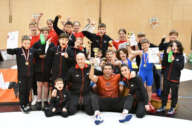 Gesamtes RSCI-Team bei den U14-Meisterschaften in Klaus | Foto: Bernhard Walder