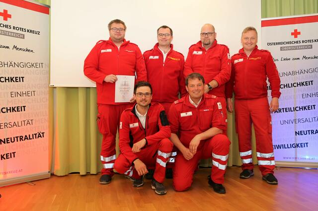 Die tragenden Säulen im 314-köpfigen Team der Ortstelle St. Georgen sind die Beruflichen Dominik Prohaska, Michael Rockenschaub, Harald Biermair,Uwe Herbe, Gerhard Höss und Wolfgang Preslmair (v.l.). | Foto: Eckhart Herbe