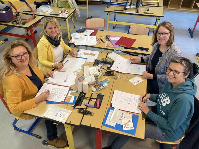 Beim Workshop konnten die Teilnehmer ihrer Kreativität freien lauf lassen. | Foto: Maria-Bernadetta Berndt