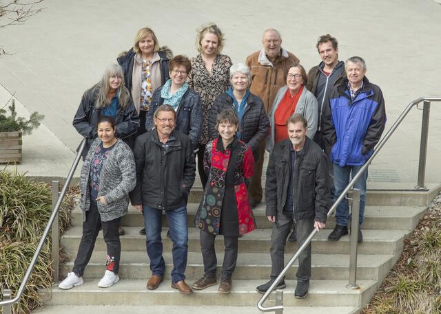 Das ehrenamtliche Team, das den Kostnix-Laden in Hart bei Graz betreibt. | Foto: Foto Schmickl