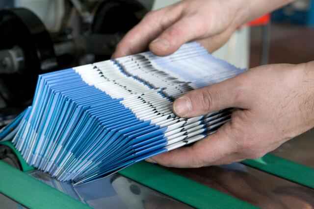 Der Druck von Broschüren, Plakaten und anderen Druckstücken wird teurer, da die Papierkosten steigen. | Foto: Adobe Stock/Goss Vitalij