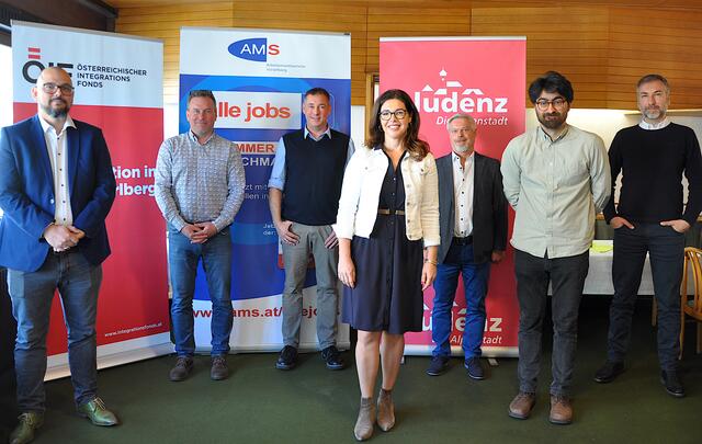 Vertreter diverser sozialer Organisationen trafen sich zum Austausch im Infopoint Vorarlberg Süd | Foto: Stadt Bludenz