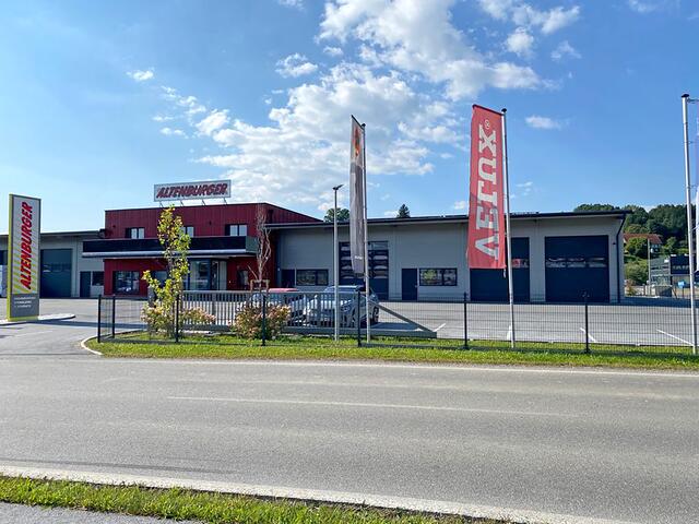Seit mehr als zwei Jahren ist die Firma Altenburger auf ihrem neuen Areal am "Vorum" Voitsberg und bietet genügend Platz. | Foto: Altenburger