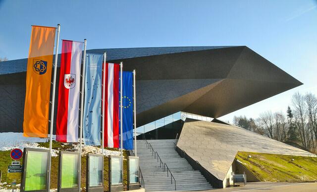 Mit dem Urteil des Oberlandesgerichtes müssen Hans Peter Haselsteiner und die Tiroler Festspiele Erl eine erneute Niederlage hinnehmen.  | Foto: Peter Kitzbichler/BB Archiv
