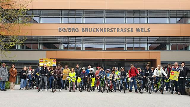"Meet&amp;Bike" ist ein Projekt, welches den Umstieg aufs klimafreundliche und sportliche Fahhrad für den täglichen Schulweg fördern soll. | Foto: Hannes Müller