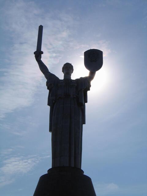 Das Wahrzeichen von Kiew: Rodina Mat | Foto: Franz Neumayr 