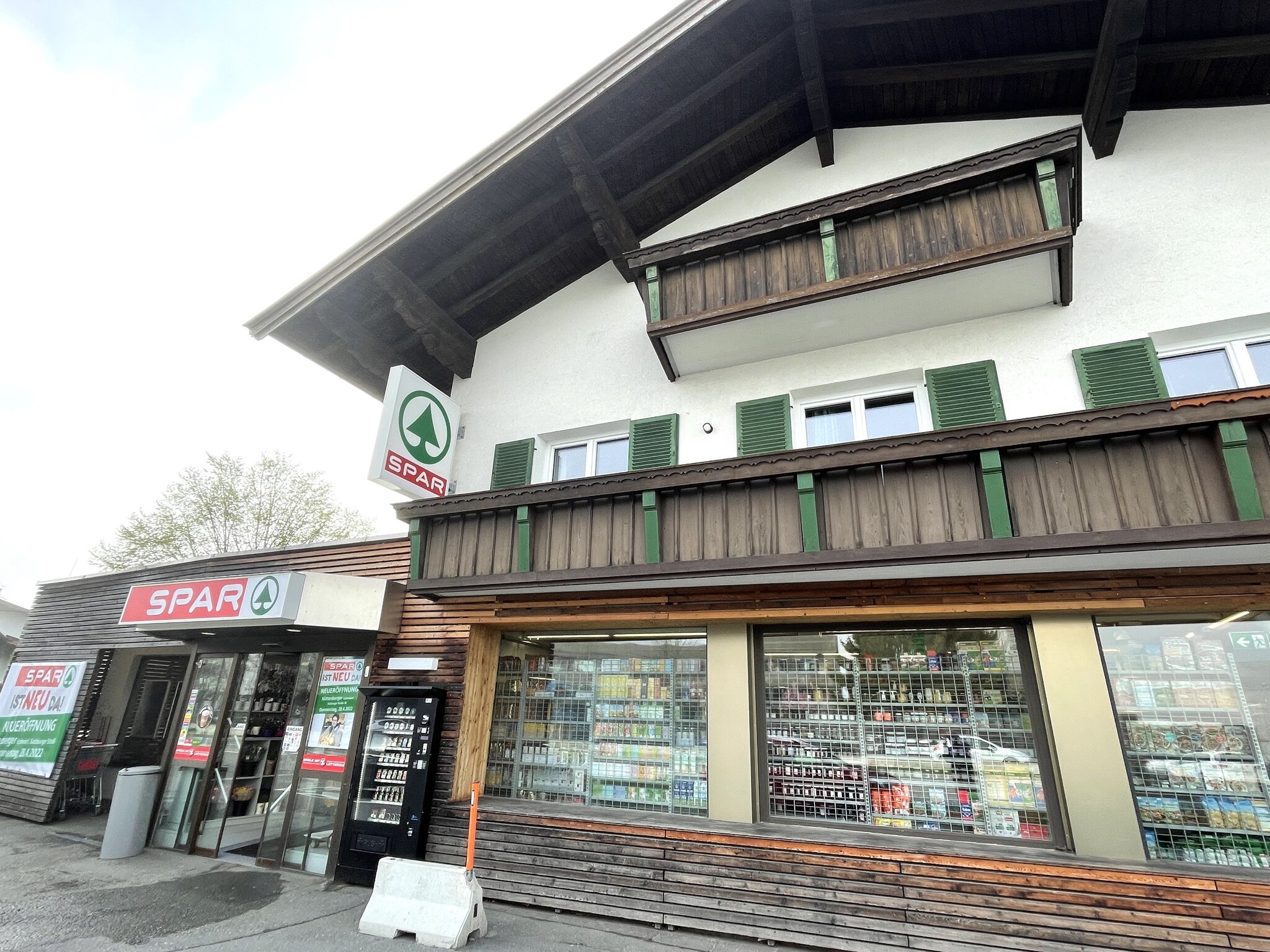 SPAR in Erpfendorf: SPAR eröffnete am 28. 4. in Erpfendorf neu - Kitzbühel
