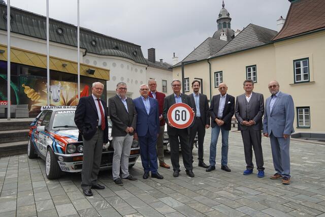 Der Vorstand des ÖMVC rund um Obmann Robert Krickl feierte das 60-Jahr-Jubiläum von Österreichs ältestem Oldtimerclub. | Foto: Krickl