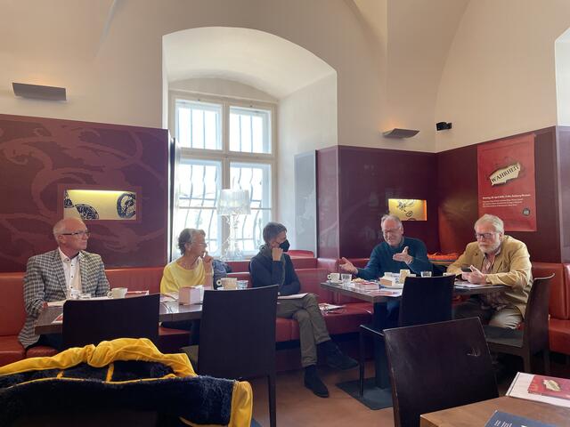 Das Pressegespräch der Initiative Freies Wort und einigen Kooperationspartnern anlässlich der Erinnerung an die Bücherverbrennung in Salzburg 1938.