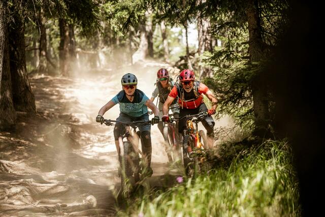 Die großen Bikegebiete wie Nauders haben auch ideale Angebote für Anfänger und Familien. | Foto: TVB Tiroler Oberland, Nauders /Chris Riefenberg
