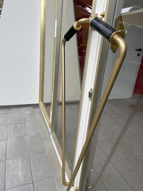 Nichts wurde dem Zufall überlassen - fehlende Türgriffe Griffe wurden originalgetreu nachgebaut.