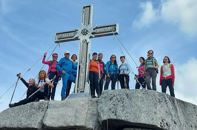 Auch den Plöckenstein als höchsten Berg des Mühlviertels bestiegen die Wanderer des Alpenvereins. | Foto: Alpenverein Enns