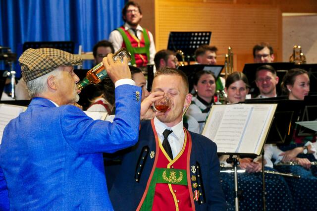 Tullamore-Trinkfest: Wolfgang Mucher und Erwin Probst | Foto: Hassl