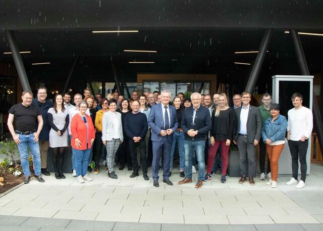 44 Teilnehmer:innen brachten in den Arbeitskreisen bei der mehrtägigen Klausur in Weiz ihre Ideen und Erfahrungen ein. | Foto: Carina Mayerhofer