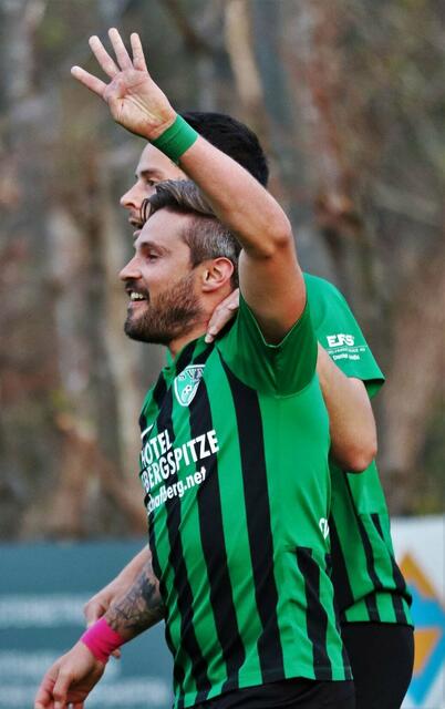 Mit vier Treffern war Daniel Hauer der Mann des Spiels. | Foto: Fussball-Impressionen vom Salzburger Unterhaus