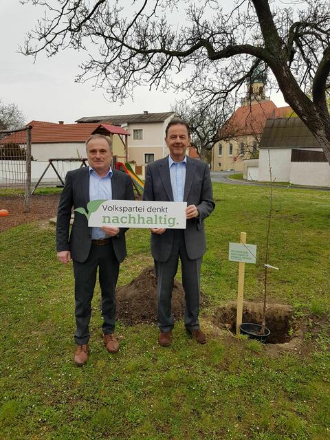 Horitschon: Georg Dillhof, Nikolaus Berlakovich | Foto: Volkspartei Burgenland
